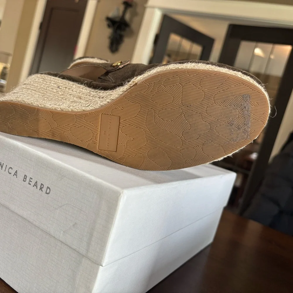 Veronica Beard Suede Espadrille Wedge in Military Green. Size 9M. Worn twice. - Picture 7 of 8